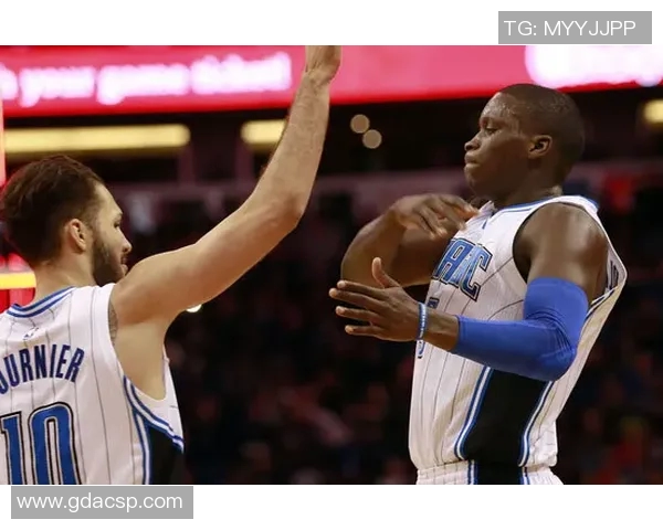 奥兰多魔术后场新援离开太阳队后投篮命中率暴跌,球队体系转换暴露技术短板 奥兰多魔术后场新援离开太阳队后投篮命中率暴跌,球队体系转换暴露技术短板