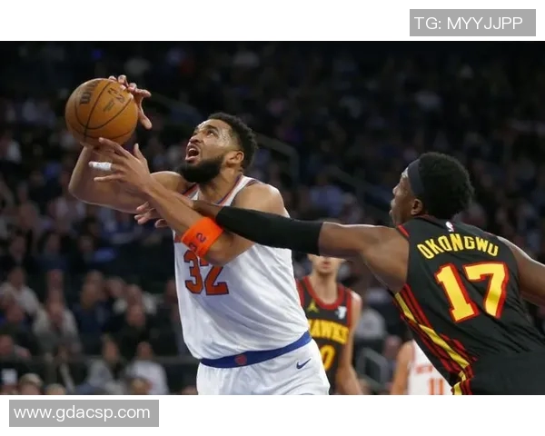 1995年NBA季后赛魔术队对决尼克斯队的经典对抗回顾与分析